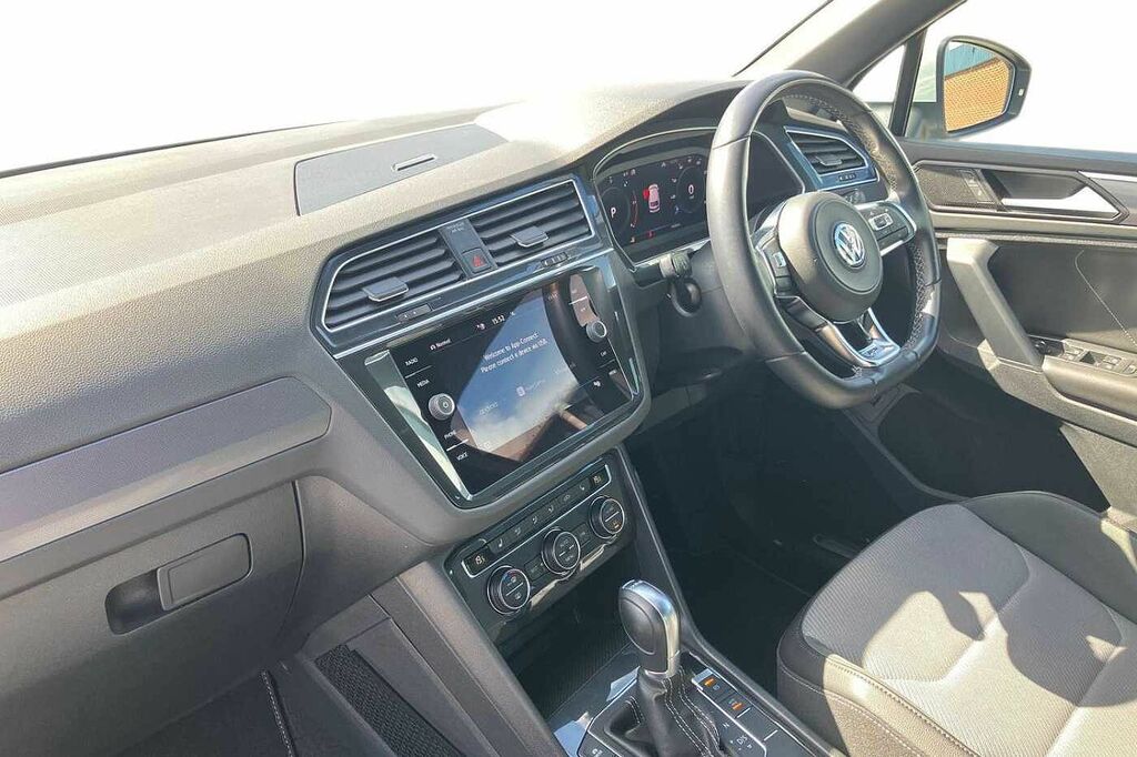 Volkswagen Tiguan 2.0 Tdi 150 R-line Dsg White #2