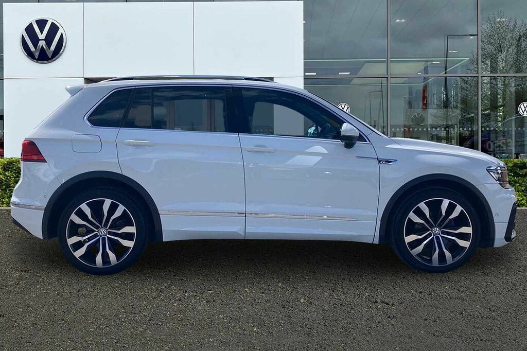 Volkswagen Tiguan 2.0 Tdi 150 R-line Dsg White #4