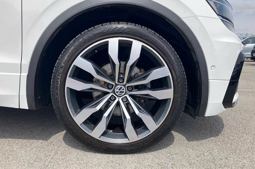 Volkswagen Tiguan 2.0 Tdi 150 R-line Tech 4Motion AX69NLM White #5