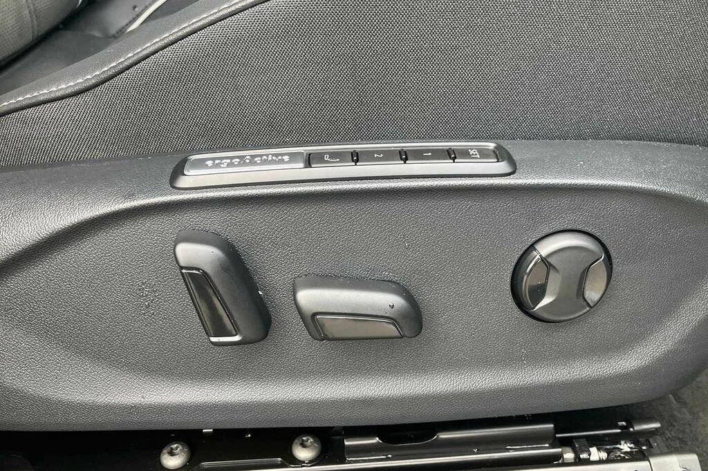 Volkswagen ID.7 210Kw Match Pro S Plus 86Kwh Grey #27