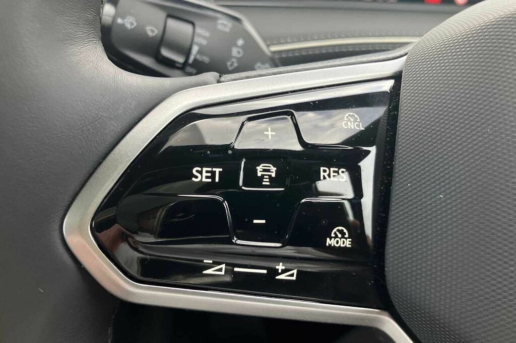 Volkswagen ID.7 210Kw Match Pro S Plus 86Kwh Grey #16