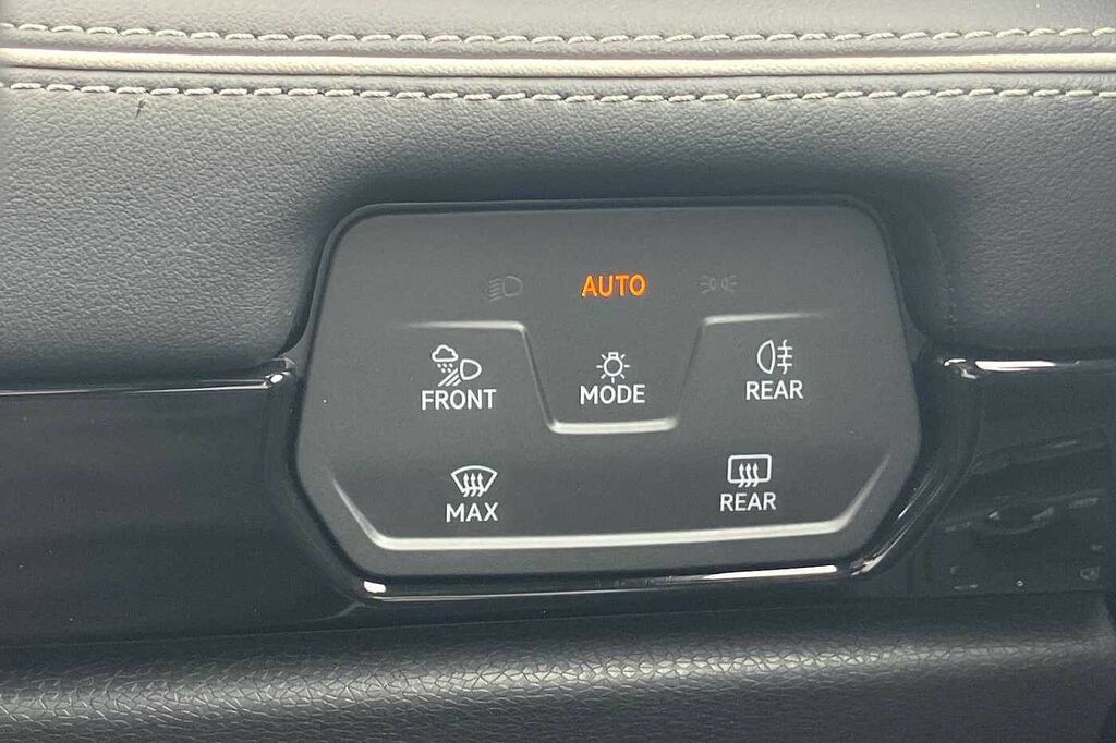 Volkswagen ID.7 210Kw Match Pro S Plus 86Kwh Grey #29