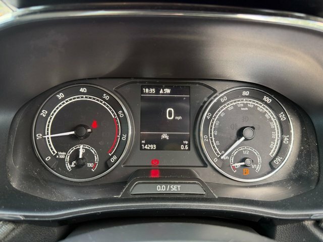 Skoda Fabia 1L Se Comfort White #19