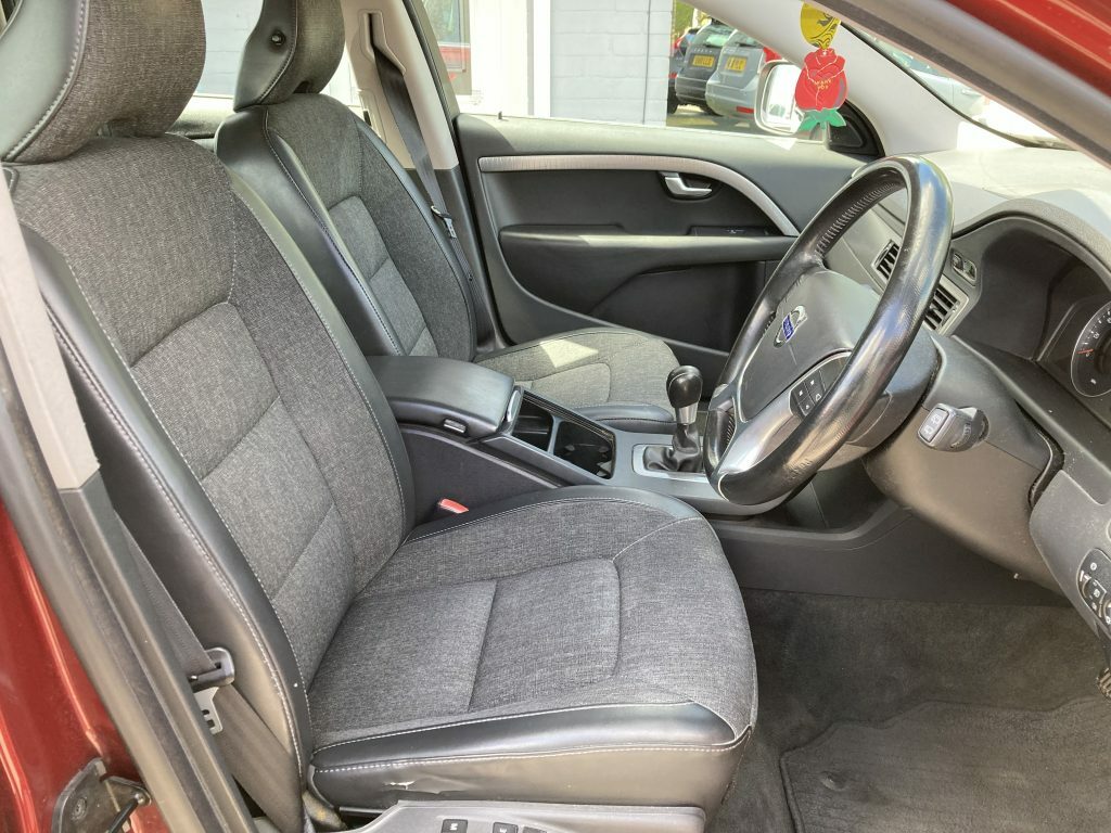 Volvo XC70 Es Black #9