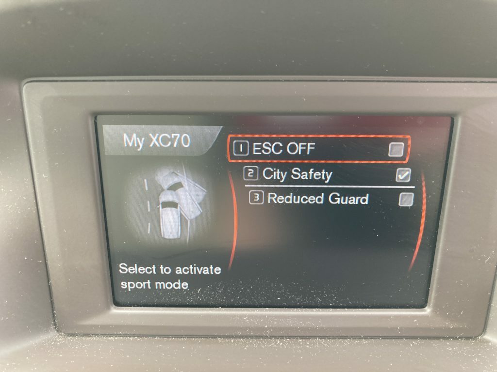 Volvo XC70 2.4L Se Lux White #7
