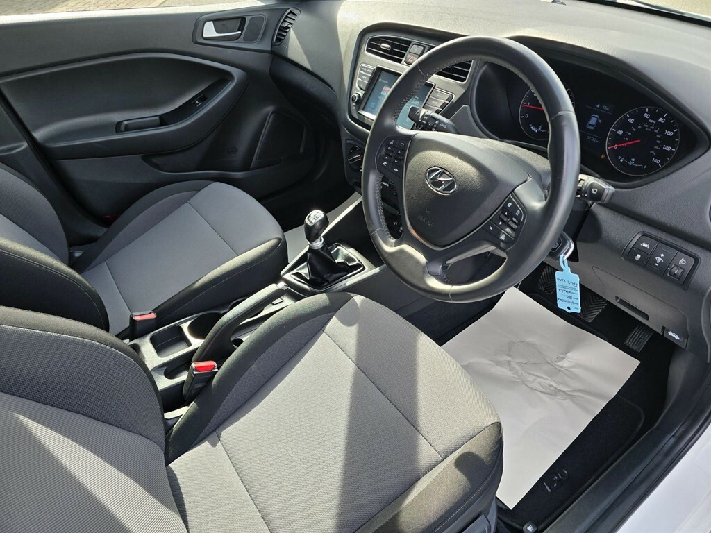 Hyundai I20 1.2 Se Launch Edition Euro 6 Ss White #4