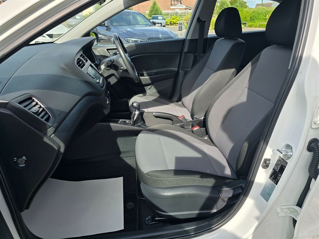 Hyundai I20 1.2 Go Se Grey #7