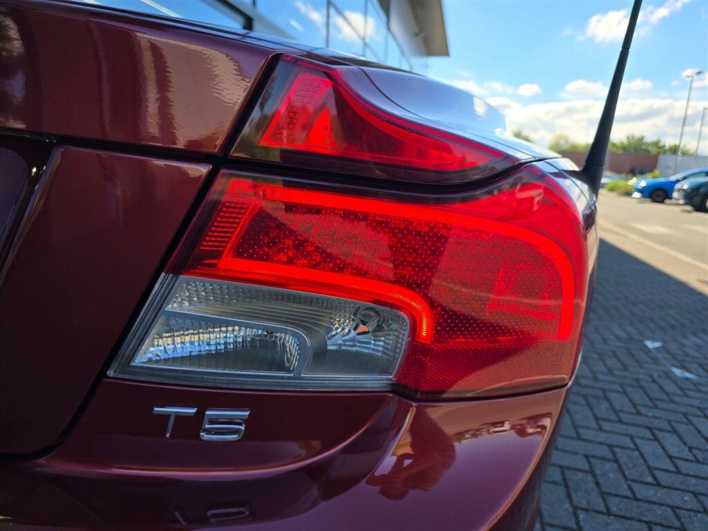 Volvo C70 2.0 D3 Se Black #34
