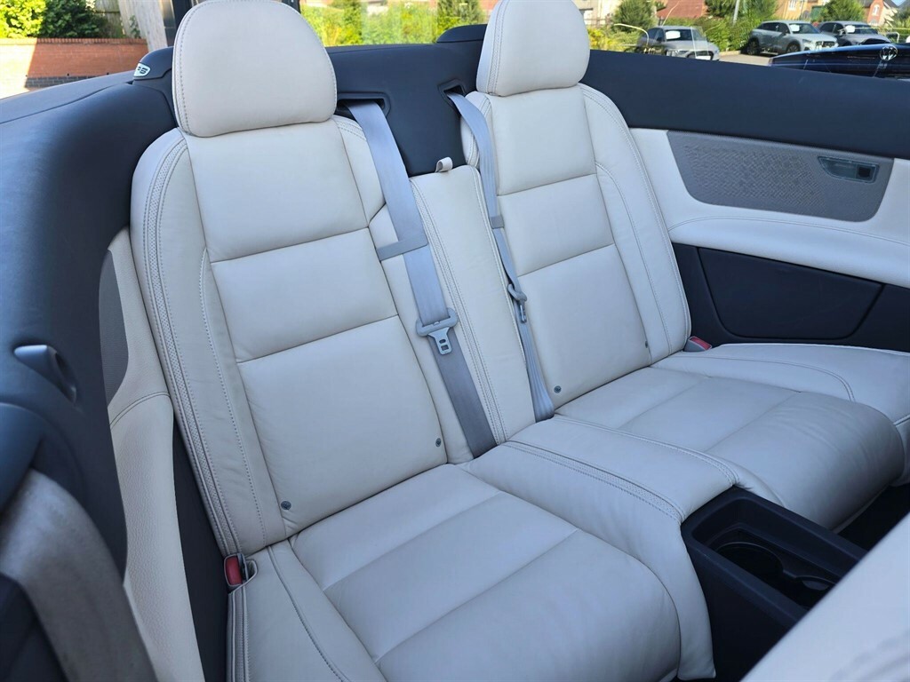 Volvo C70 2.0 D3 Se Black #17