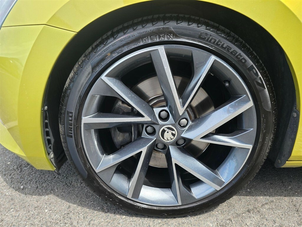 Skoda Superb 2.0 Tdi Cr Se Technology Dsg 7 Speed Black #8
