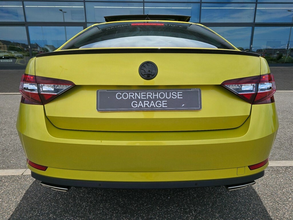 Skoda Superb 2.0 Tdi Cr Se Technology Dsg 7 Speed Black #20