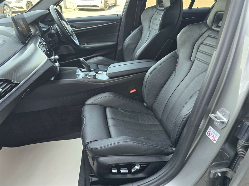 BMW 5 Series 530D M Sport Blue #9