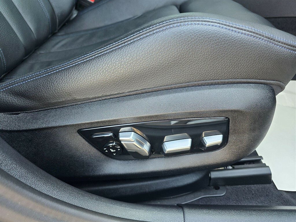 BMW 5 Series 530D M Sport Blue #34