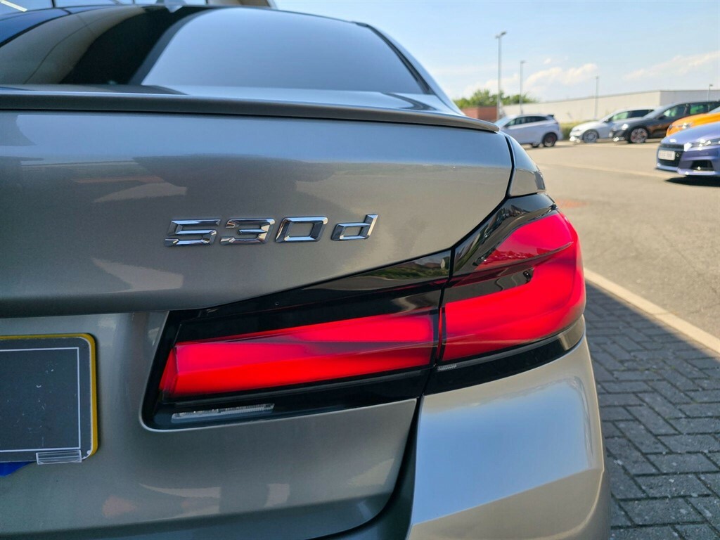 BMW 5 Series 530D M Sport Blue #29