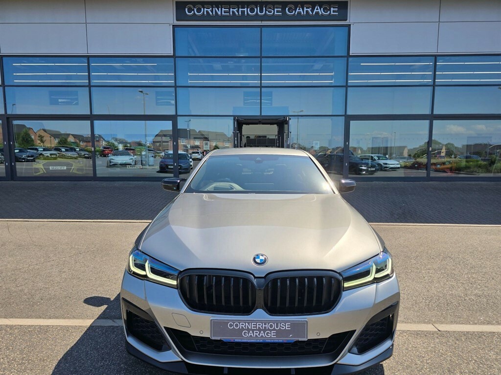 BMW 5 Series 530D M Sport Blue #10