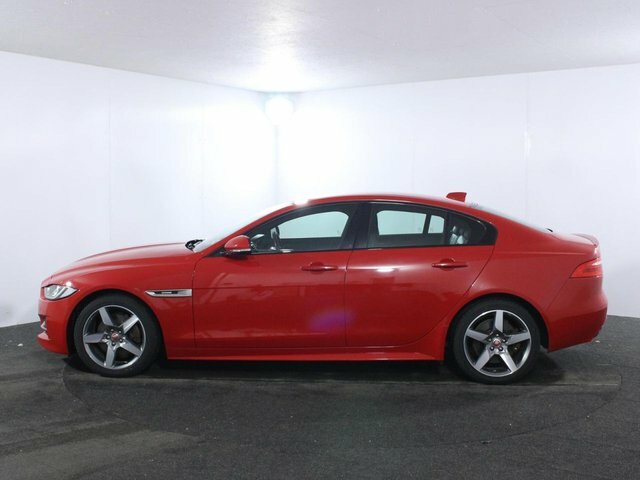 Jaguar XE 2.0I Gpf R-sport Saloon Euro 6 S BL19LME Red #4