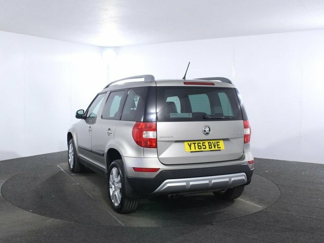 Skoda Yeti 1.2 Tsi Se L Outdoor Dsg Euro 6 Ss YT65BVE Beige #5