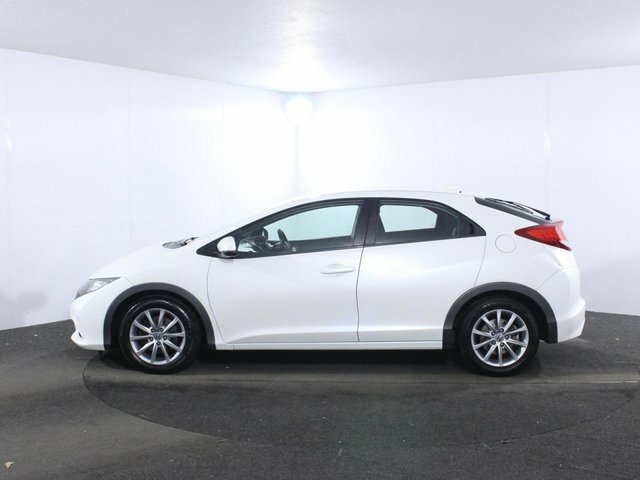 Honda Civic 1.8 I-vtec Es Hatchback Euro 5 White #4