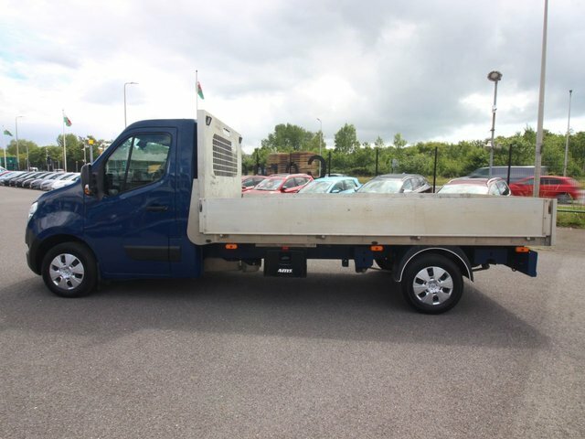Nissan InterStar 2.3 Dci 35 Tekna Chassis Cab L3 Blue #4