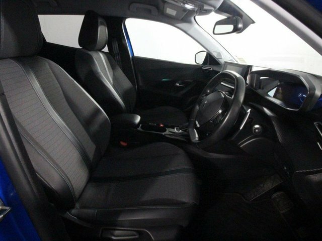 Peugeot 2008 Gt Premium White #9