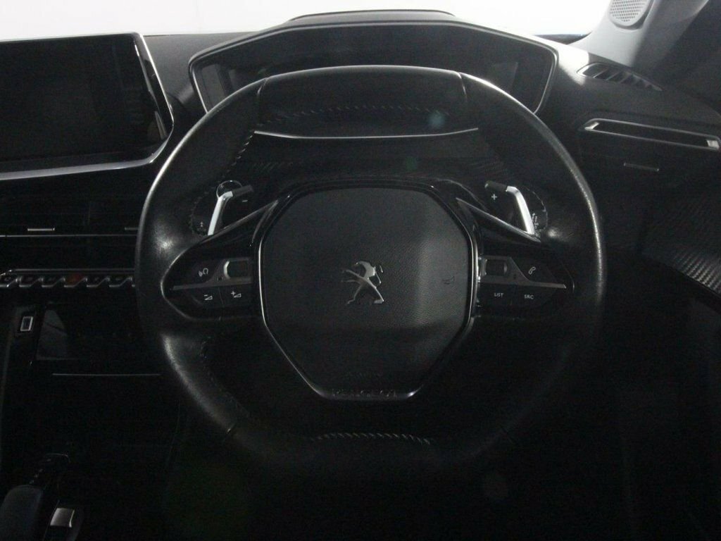 Peugeot 2008 Gt Premium White #32
