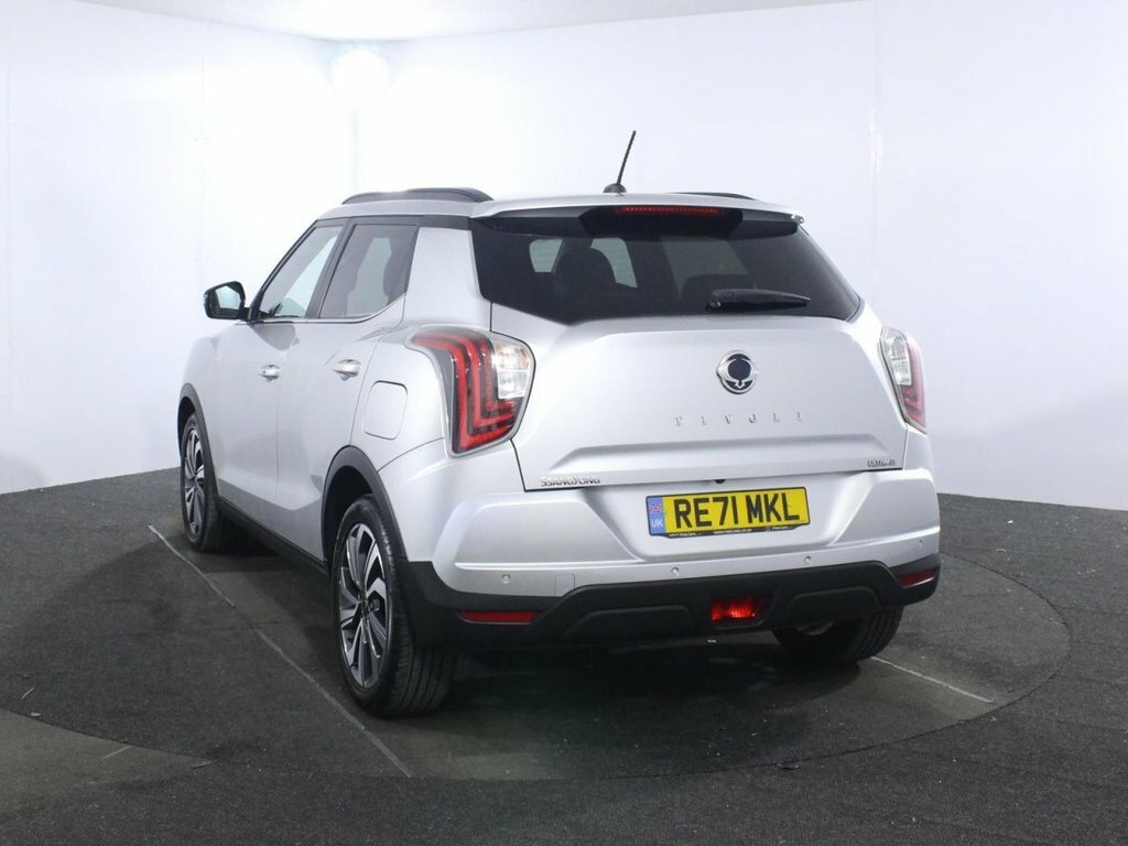 SsangYong Tivoli Hatchback Red #24