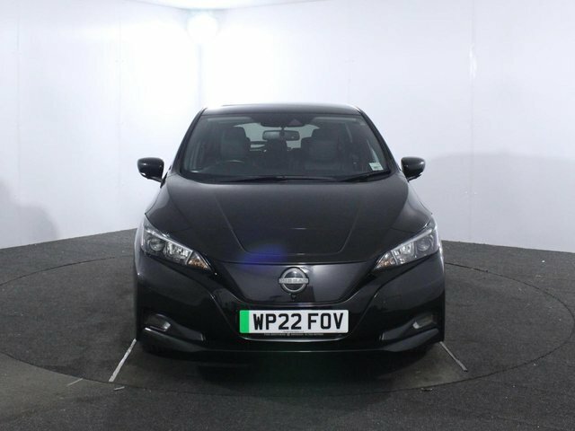 Nissan Leaf 39Kwh N-connecta Hatchback 150 WP22FOV Black #2