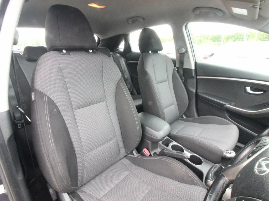 Hyundai I30 1.6 Crdi Blue Drive Se Nav Hatchback Dc Grey #30