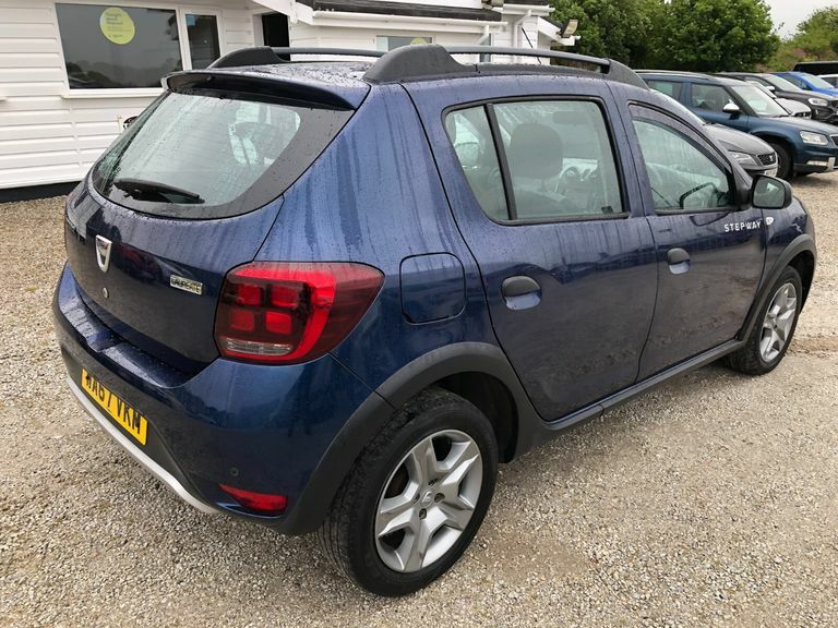 Dacia Sandero Stepway 1.5 Dci Laureate WA67VKM Blue #4