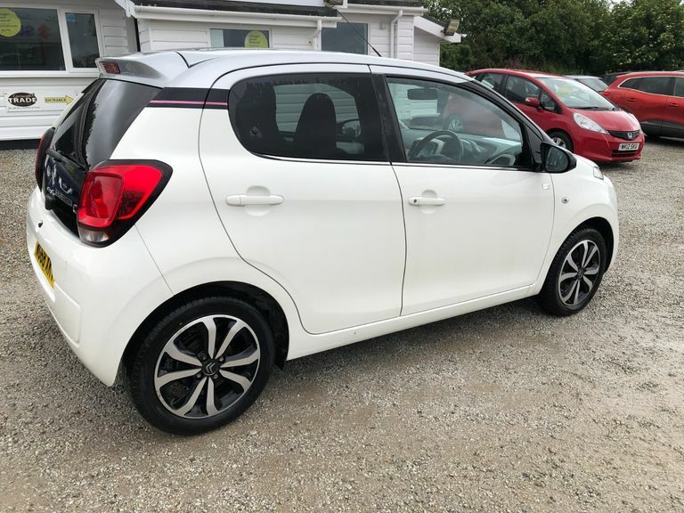 Citroen C1 1.0 Vti 72 Elle WG68XKV White #3