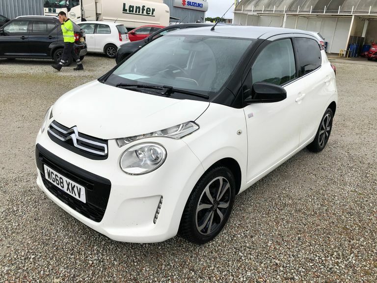 Citroen C1 1.0 Vti 72 Elle WG68XKV White #2