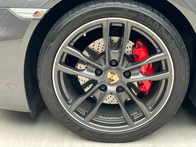 Porsche Boxster 2.0 2dr #13