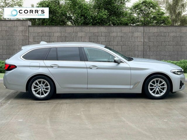 BMW 5 Series 2.0 520D Mht Se Touring Hybrid Steptron Silver #2