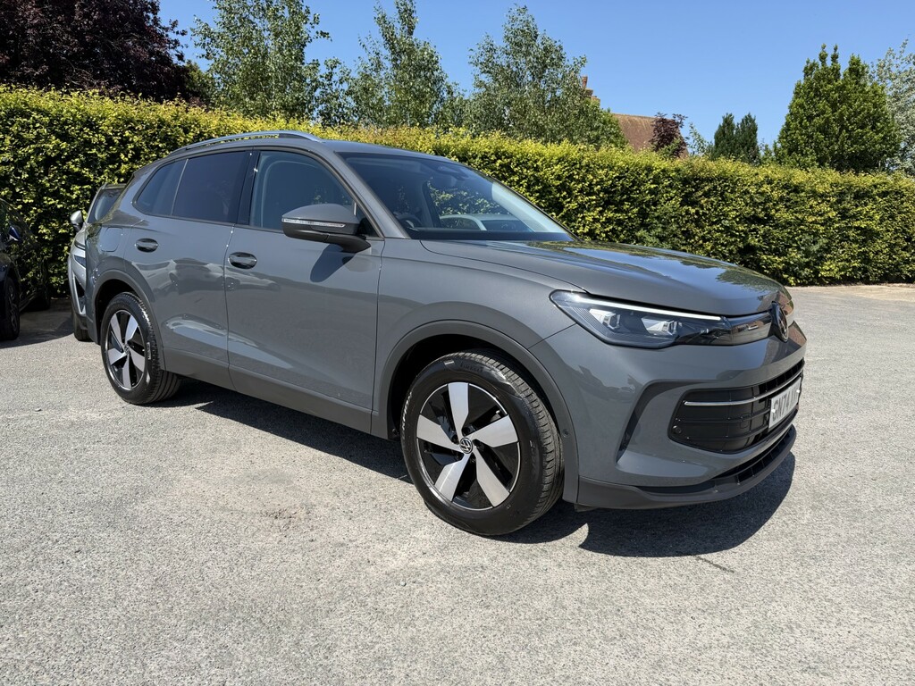 Volkswagen Tiguan Suv 1.5 Etsi Mhev Match 2024 Grey