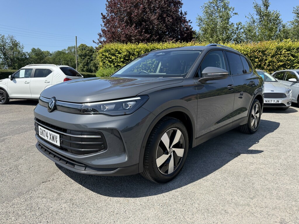 Volkswagen Tiguan Suv 1.5 Etsi Mhev Match 2024 GN74XWV Grey #3