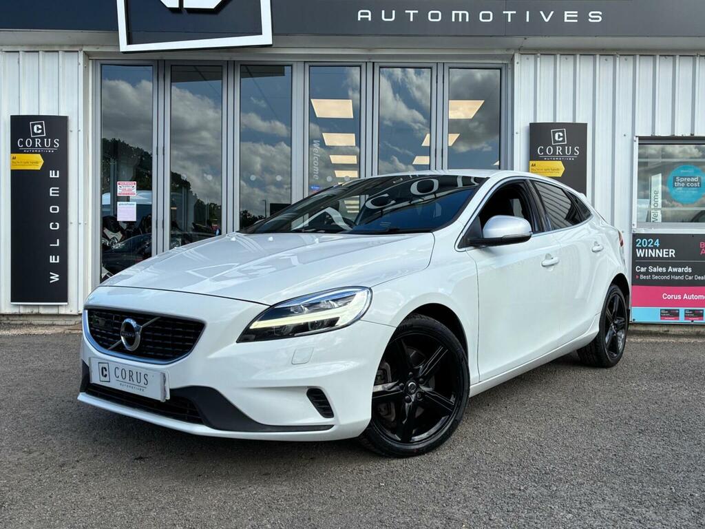 Volvo V40 Hatchback 1.5 T3 Gpf R-design Nav Plus Euro 6 White
