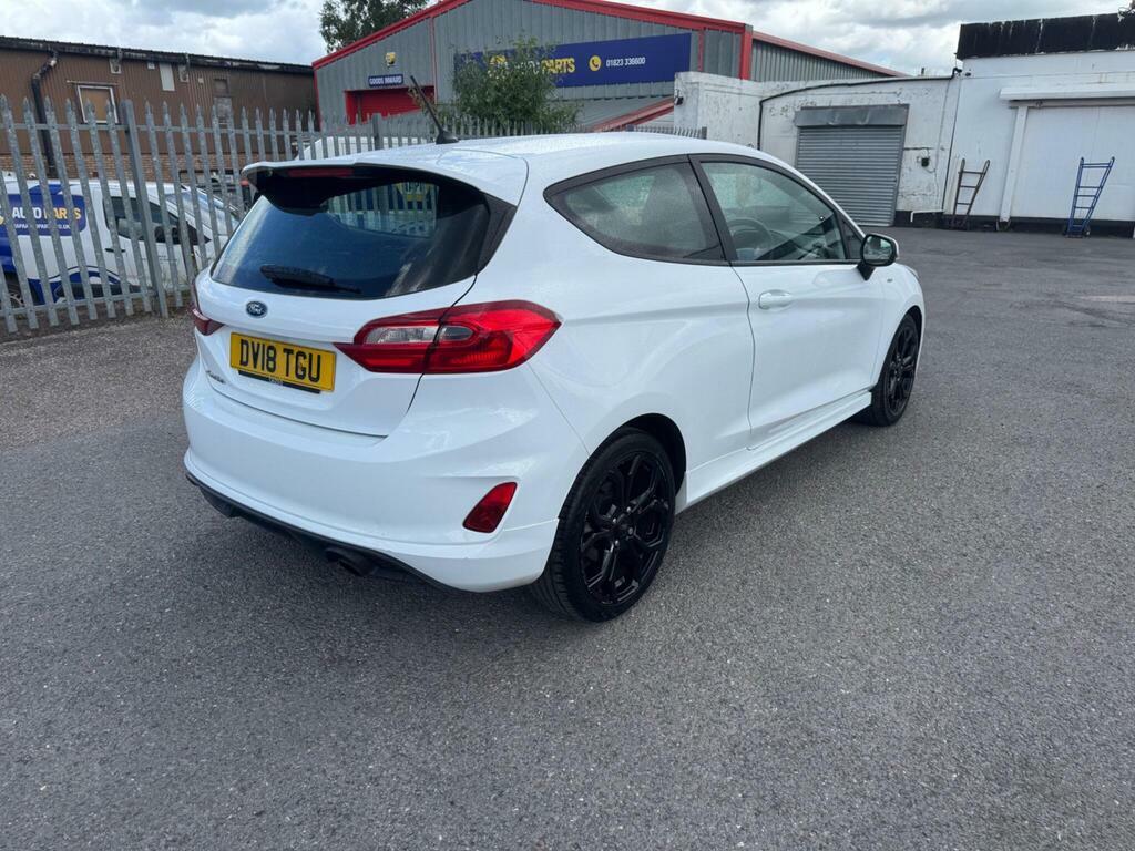 Ford Fiesta 1.0T Ecoboost St-line Euro 6 S S DV18TGU White #4
