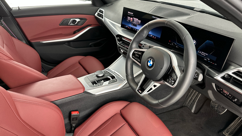 BMW 3 Series 320I M Sport Touring VO75XTU Black #6