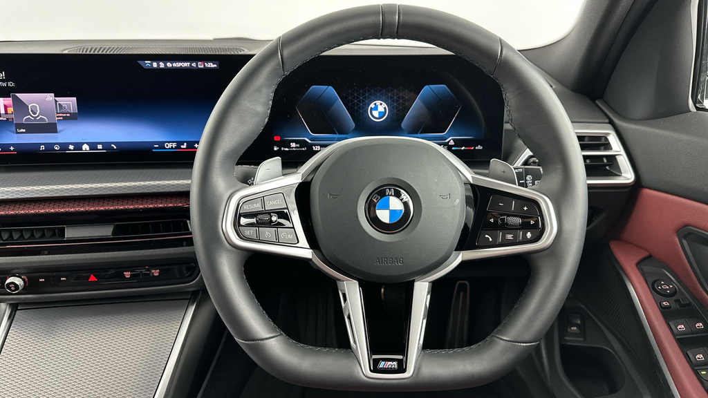 BMW 3 Series 320I M Sport Touring VO75XTU Black #5