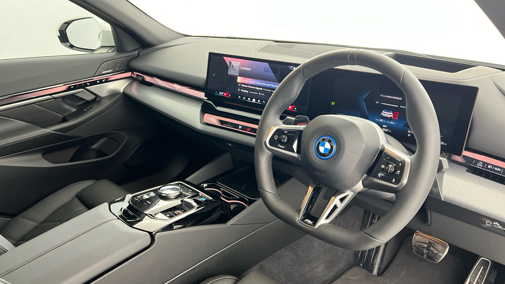 BMW i5 I5 Edrive40 M Sport Pro Saloon YA74BYD White #6