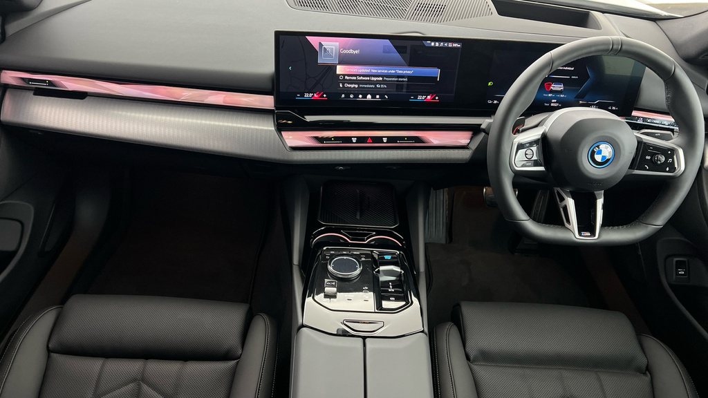 BMW i5 I5 Edrive40 M Sport Pro Saloon YA74BYD White #4