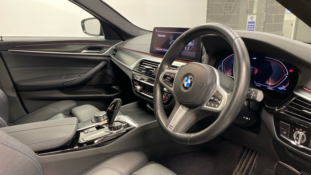 BMW 5 Series 520D M Sport Touring Blue #6