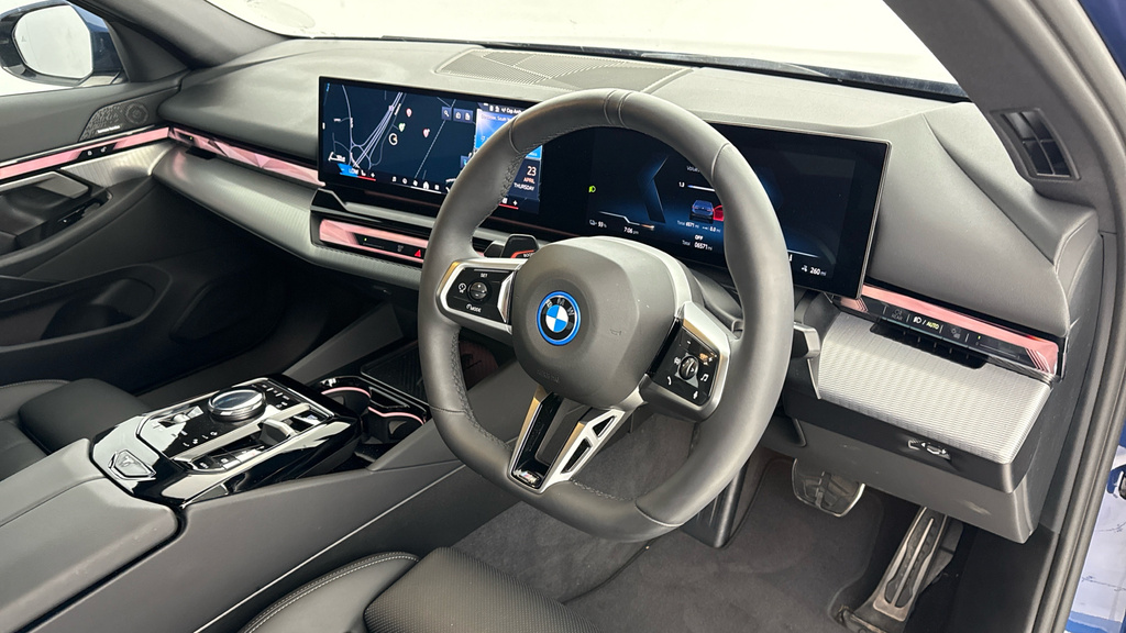 BMW i5 I5 Edrive40 M Sport Saloon YH75CTZ Blue #6