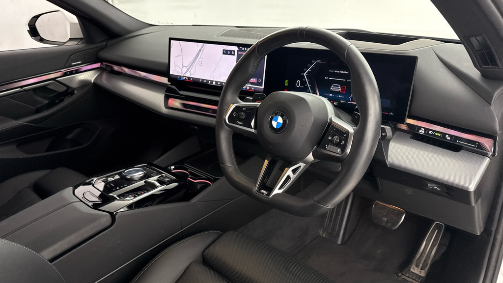 BMW 5 Series 520I M Sport Pro Touring YL25EYM White #6