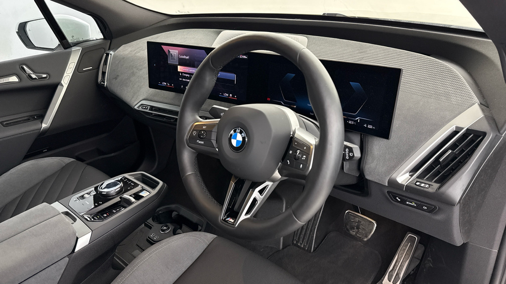 BMW iX Ix Xdrive60 M Sport YA25MXP White #6