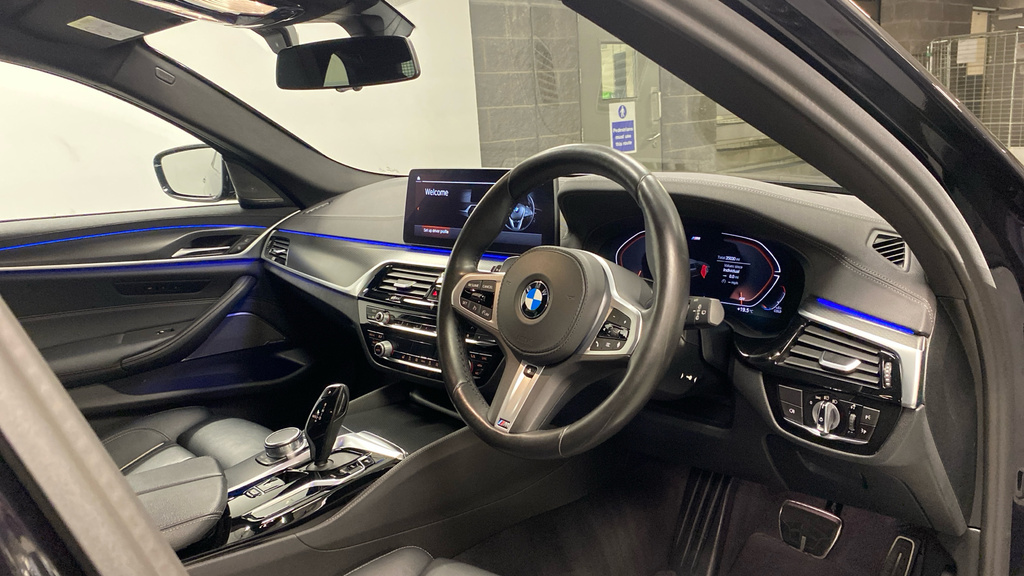 BMW 5 Series 520D M Sport Touring Black #6