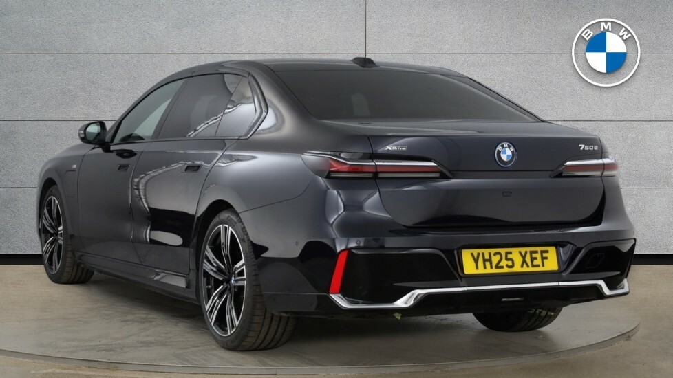 BMW 7 Series 750E Xdrive M Sport Black #2