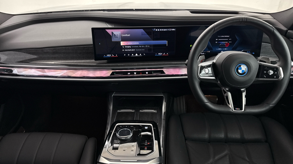 BMW 7 Series 750E Xdrive M Sport YH25XEF Black #4