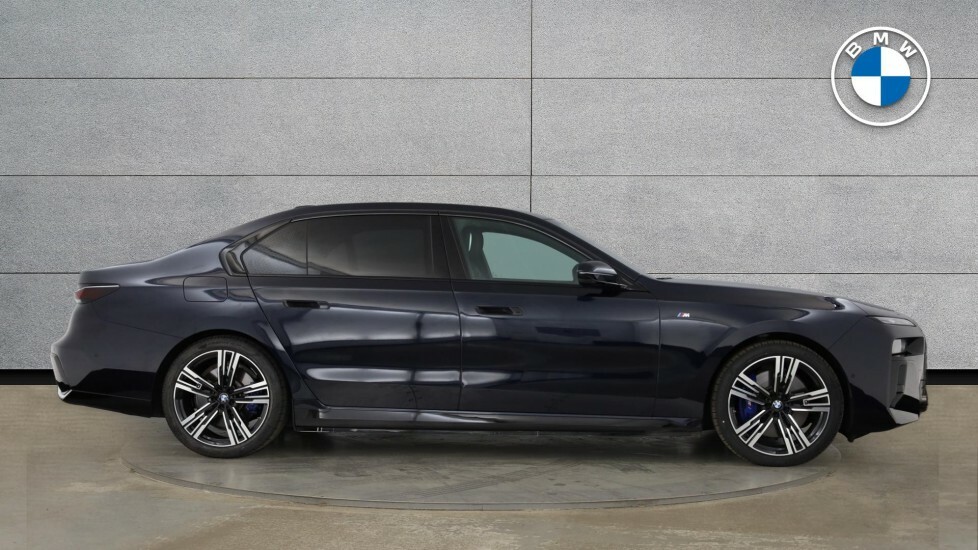 BMW 7 Series 750E Xdrive M Sport Black #3