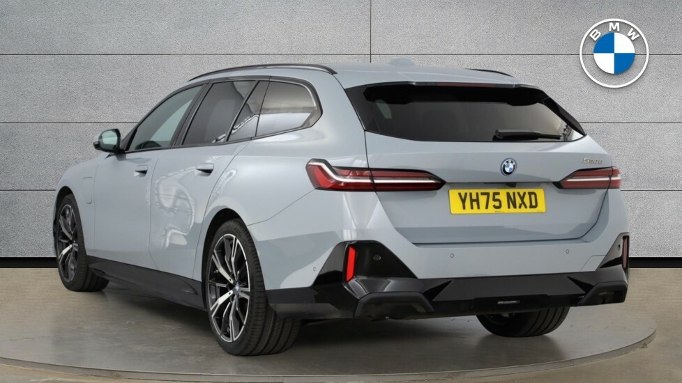 BMW 5 Series 530E M Sport Touring YH75NXD Grey #2